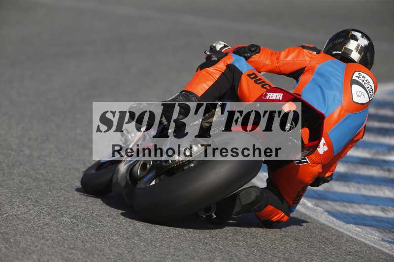 /Archiv-2024/02 29.01.-02.02.2024 Moto Center Thun Jerez/Gruppe schwarz-black/backside